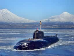 Photo d'illustration — Le sous-marin « Omsk » torpille une cible au Kamtchatka