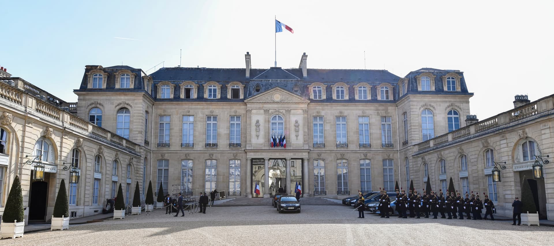 Photo d'illustration — Quitter l'UE et l'OTAN : un colonel français réclame un vote