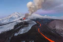 Photo d'illustration — Kamtchatka : 152 touristes héliportés du secteur du volcan Tolbatchik