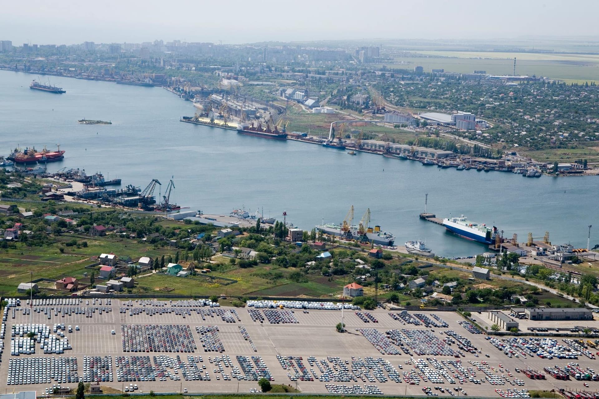 Photo d'illustration — Le cargo « Mavka » frappé par des drones à Tchornomorsk