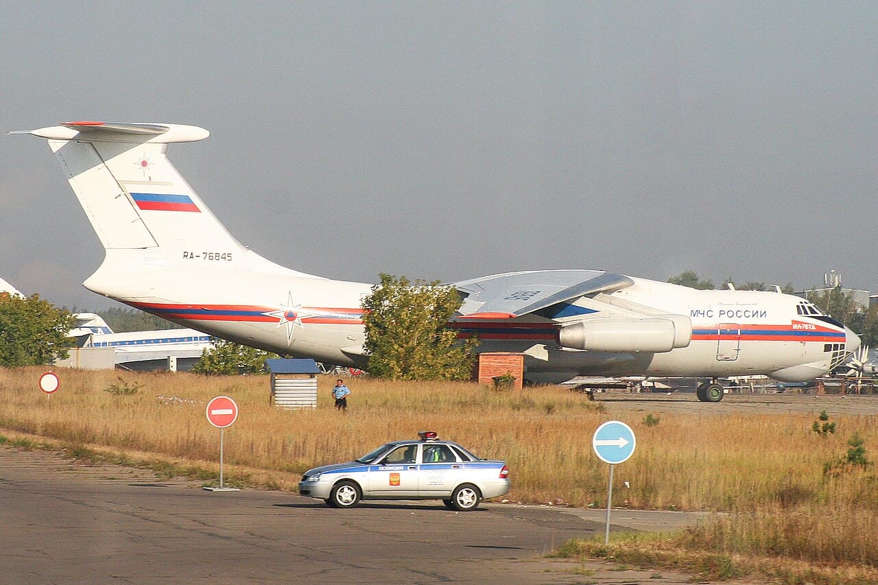 Photo d'illustration — Échange 103 contre 103 : les militaires russes ont atterri près de Moscou